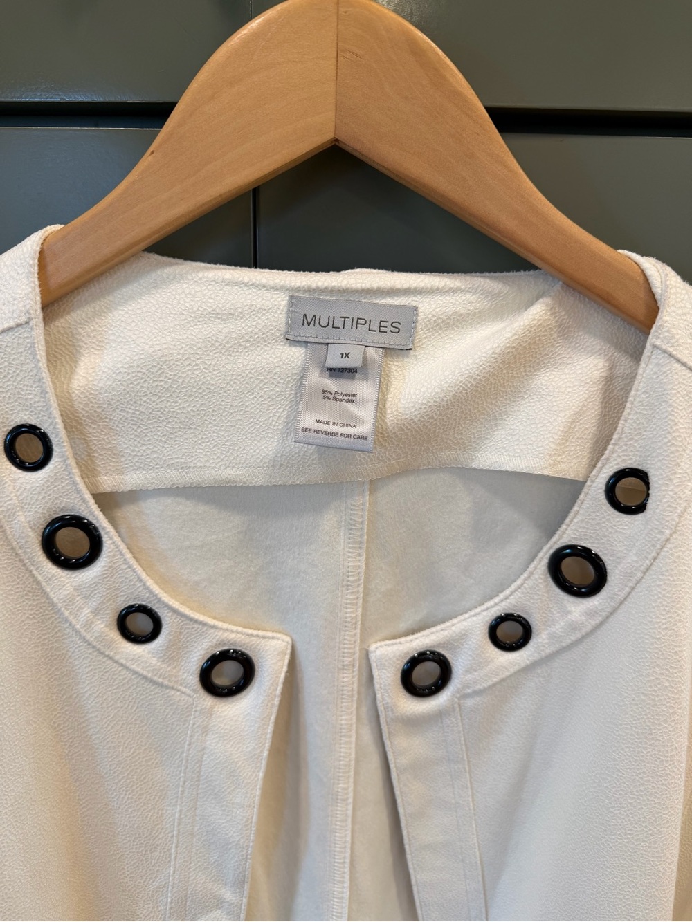 Multiples Cream Open-Front Eyelet Blazer - Picture 2 of 9